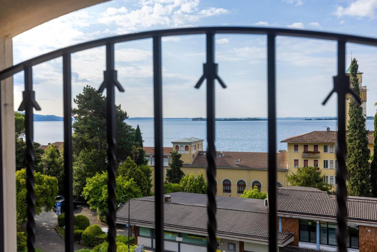 Mefuta Hotel Gardone Riviera Exteriör bild