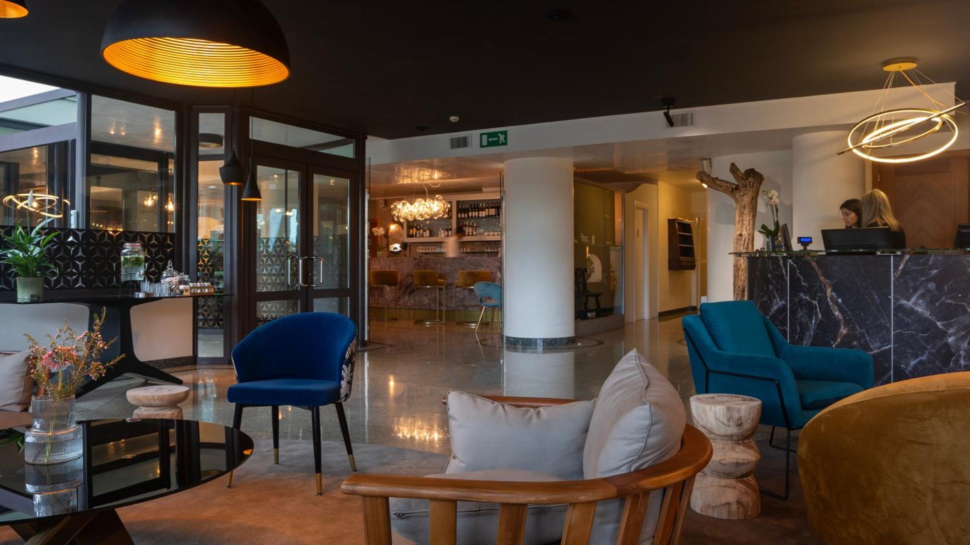 Mefuta Hotel Gardone Riviera Exteriör bild