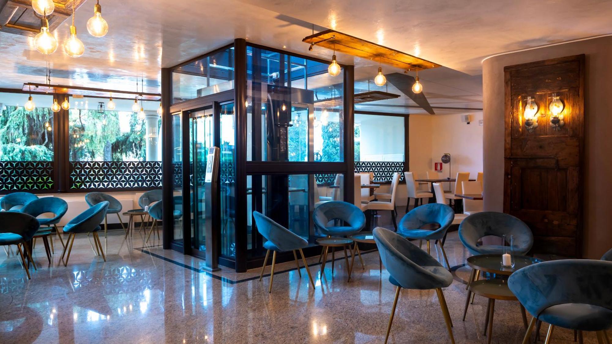Mefuta Hotel Gardone Riviera Exteriör bild