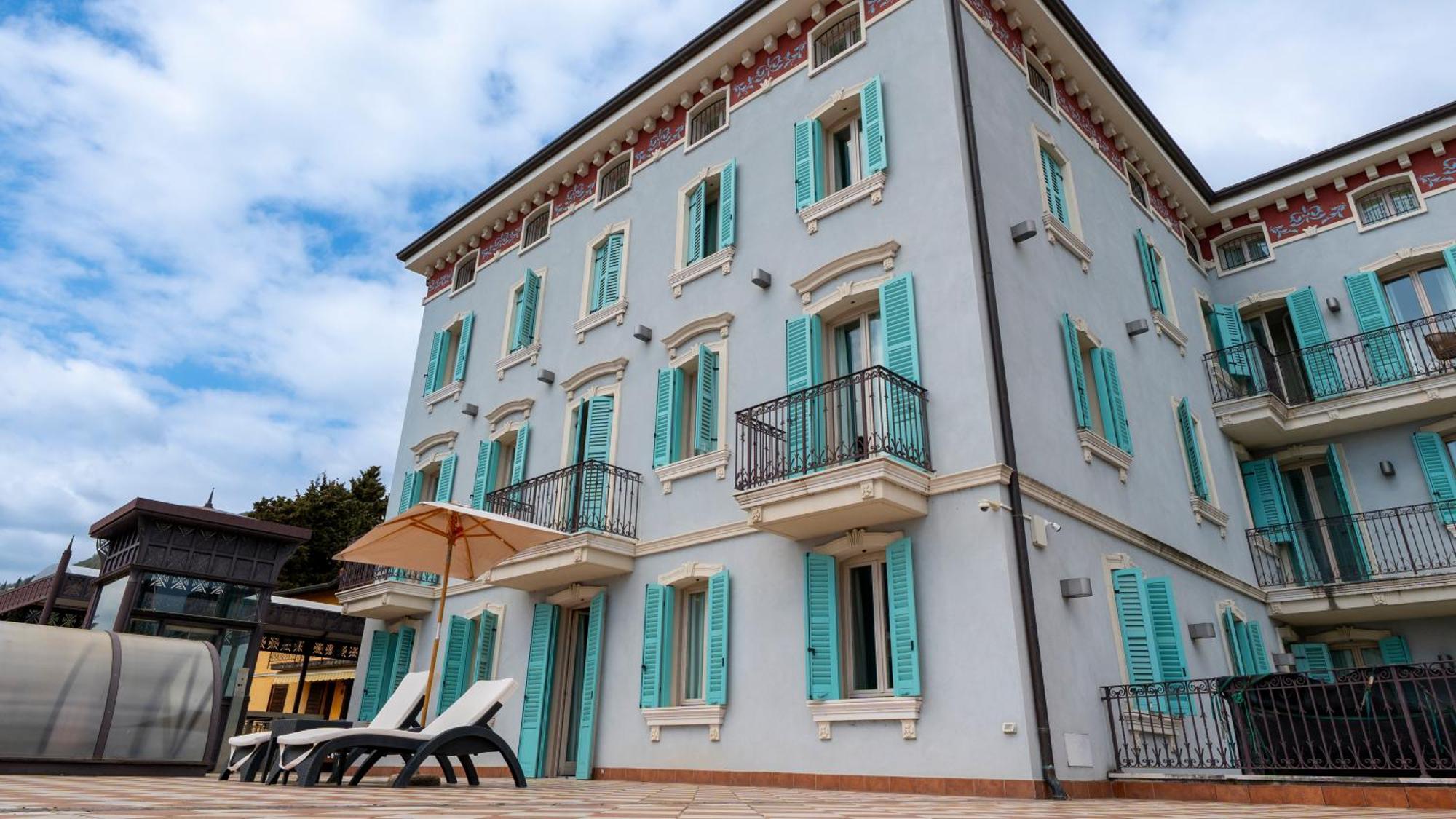Mefuta Hotel Gardone Riviera Exteriör bild
