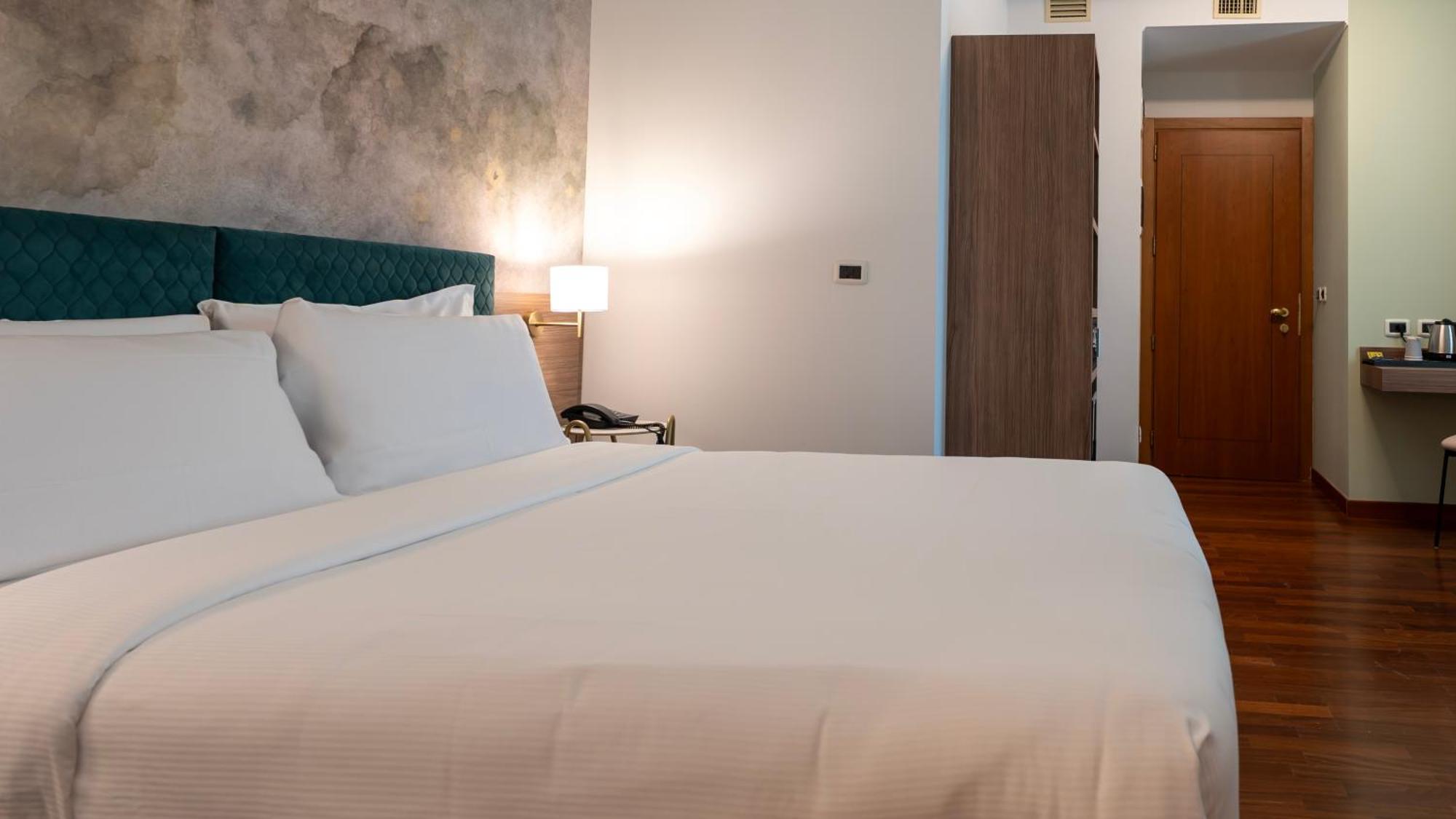 Mefuta Hotel Gardone Riviera Exteriör bild