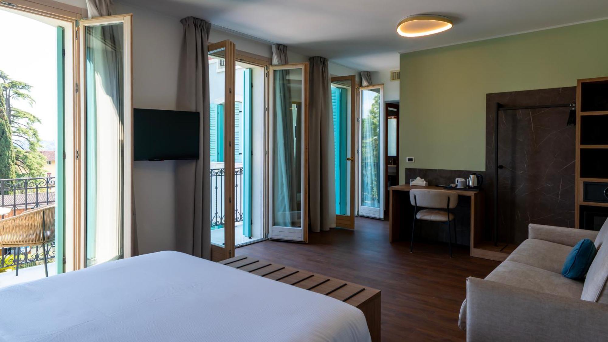 Mefuta Hotel Gardone Riviera Exteriör bild